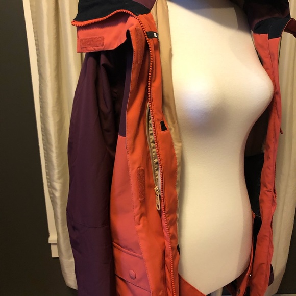 DC cruiser, snowboard jacket - Picture 6 of 8